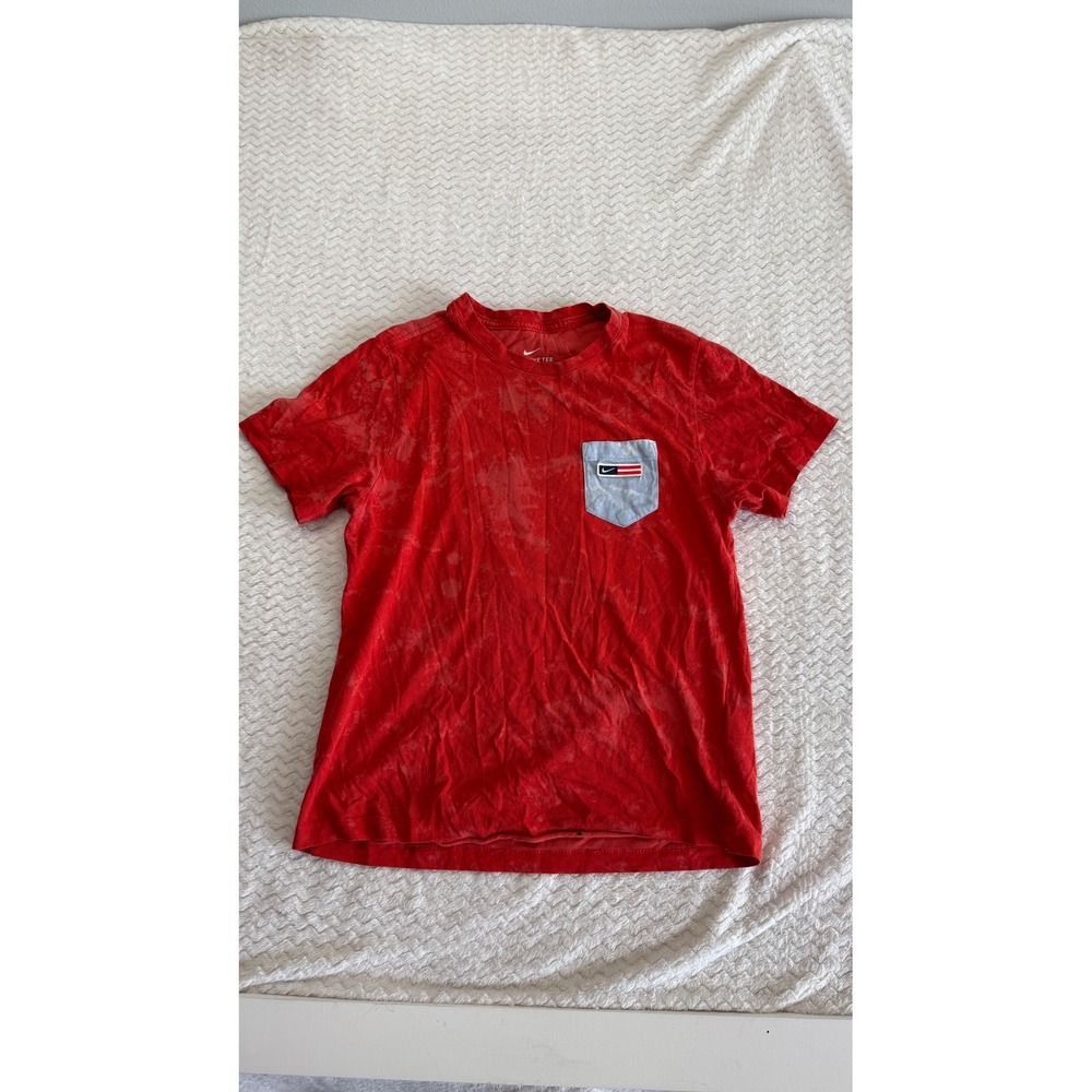 Nike Mens Red Acid Wash Graphic Pocket T-Shirt Small Back Swoosh Topographic